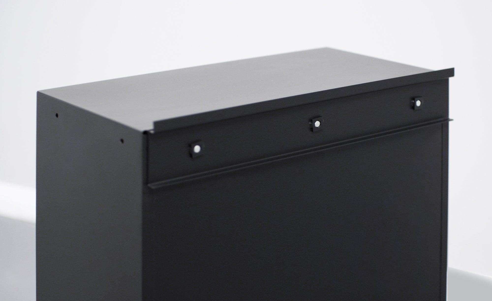 Bold and Pro Series 24" Slatwall Bracket