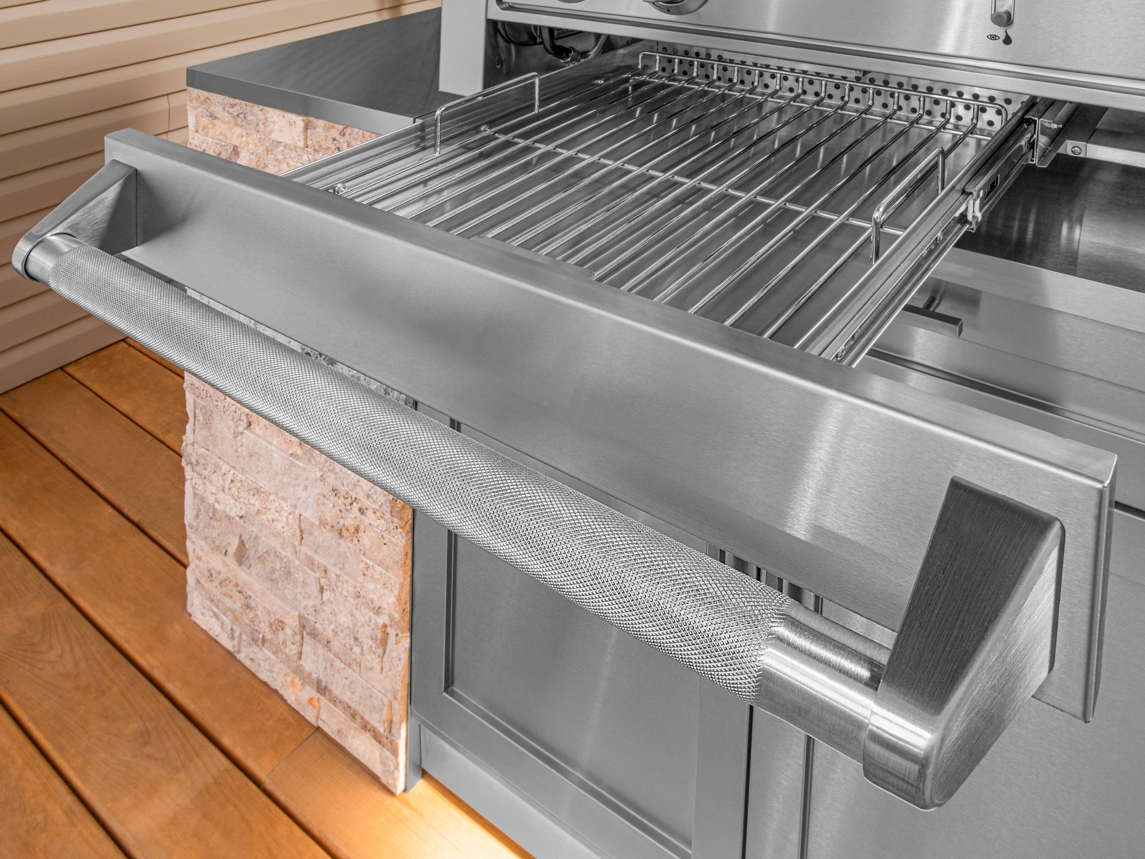 Outdoor Kitchen 33 in. Platinum Built-In Pizza Oven