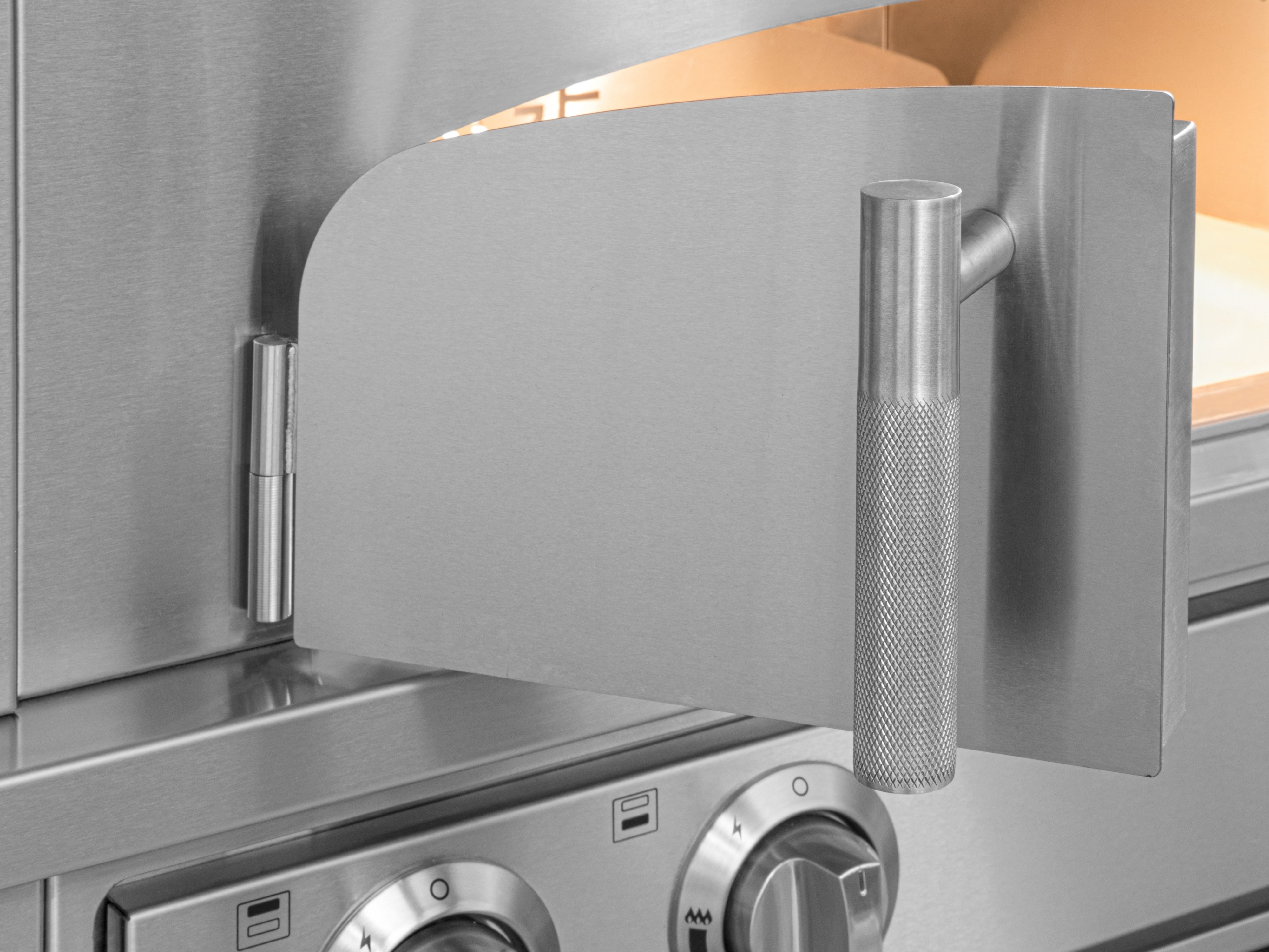 Outdoor Kitchen 33 in. Platinum Built-In Pizza Oven