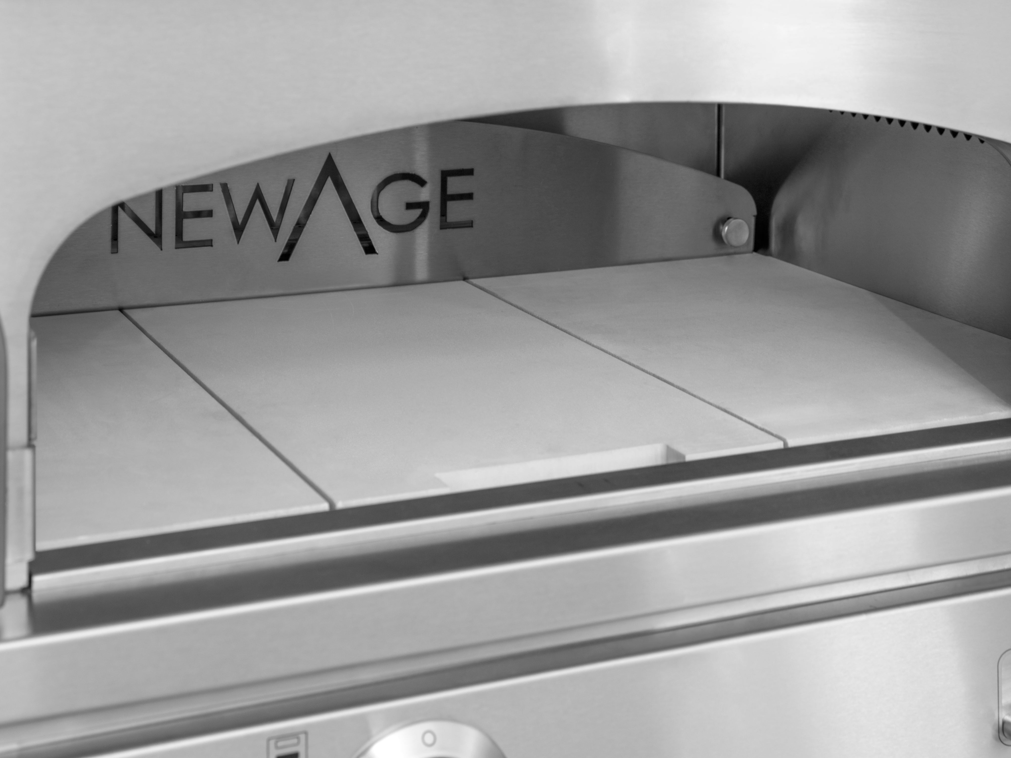 Outdoor Kitchen 33 in. Platinum Built-In Pizza Oven