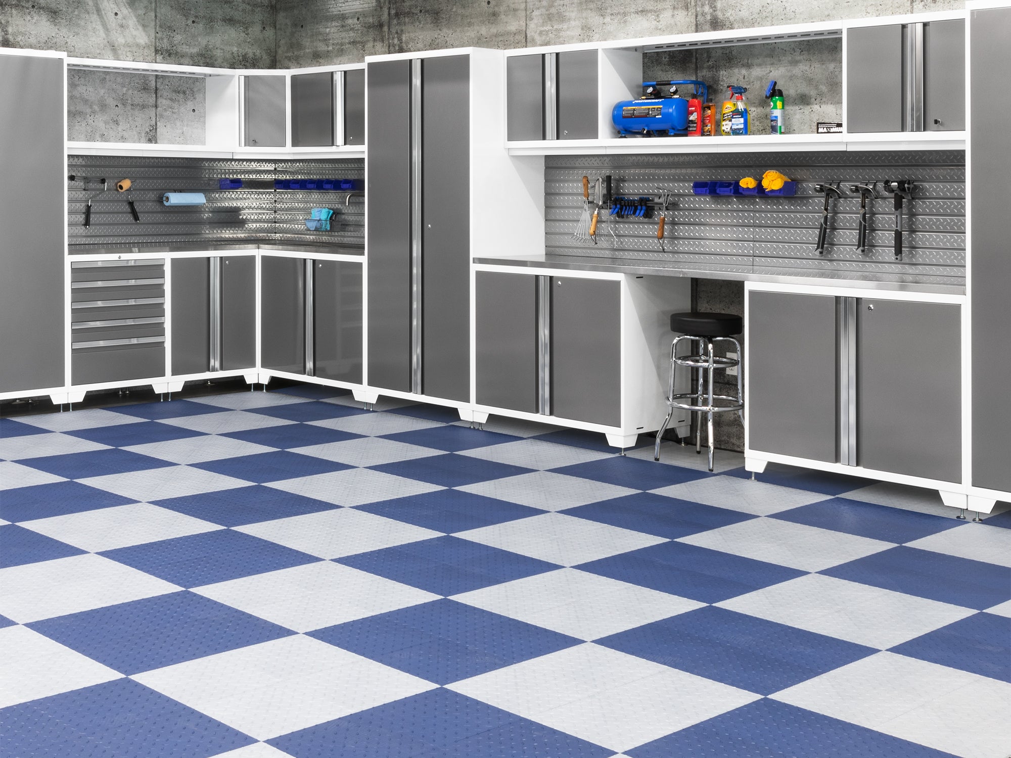 12in x 12in Diamond Plate Pattern Polypropylene Garage Flooring Tiles (48-Pack)