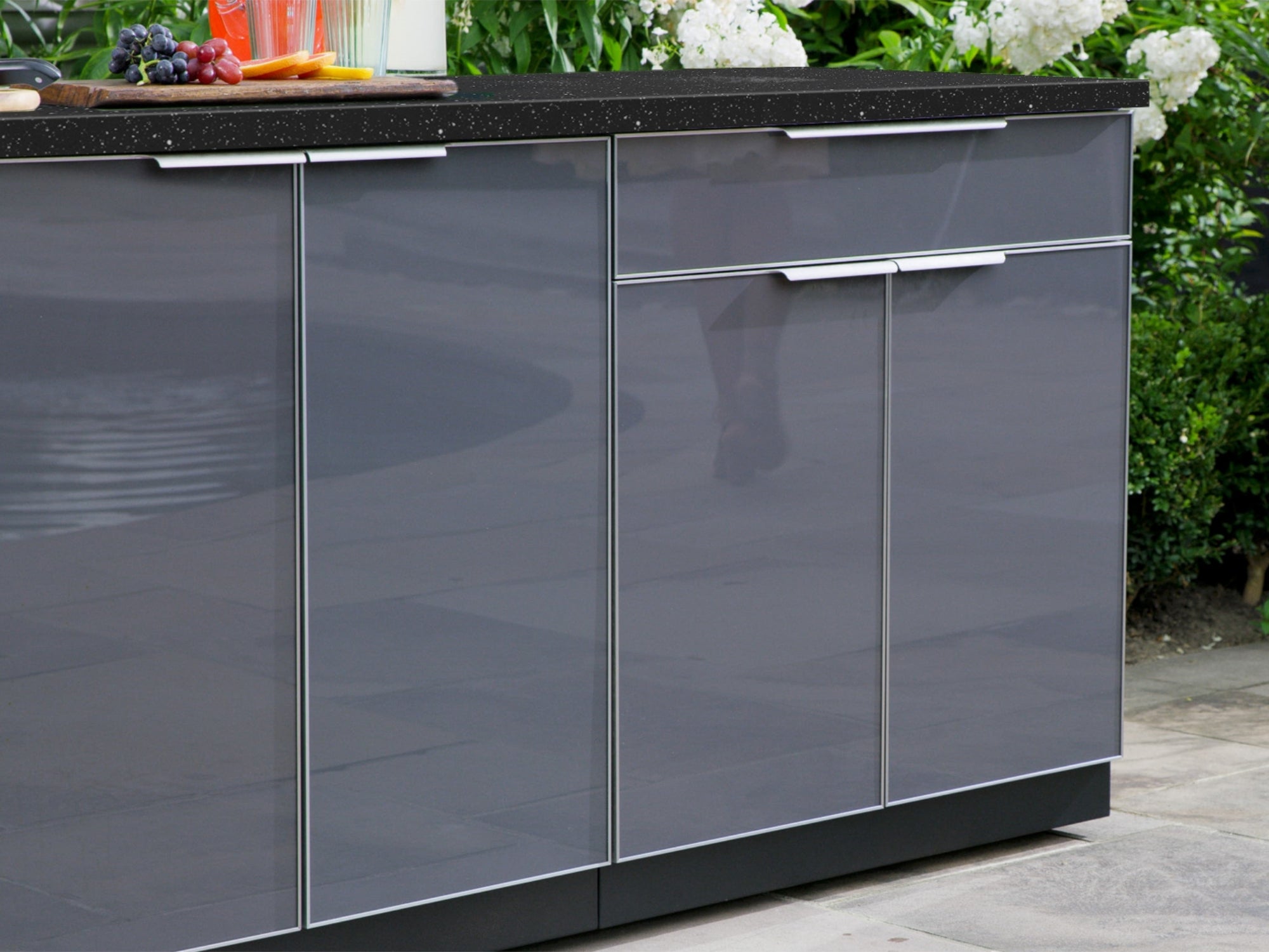 Outdoor Kitchen Aluminum 5 Piece Cabinet Set With 3 Drawer, Bar, Grill Cabinet, Performance Grill and Countertop