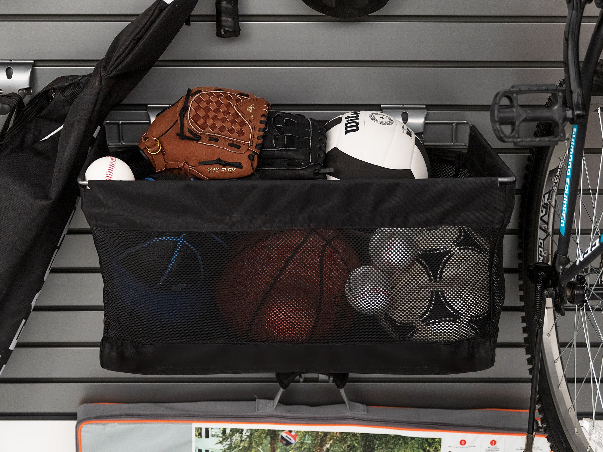 Lockable Slatwall Accessories Mesh Basket