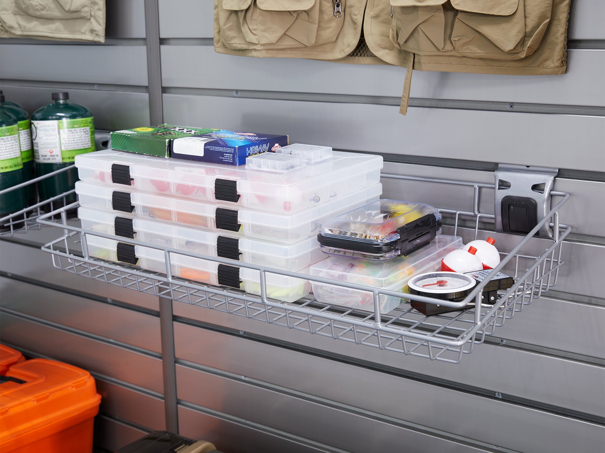 Lockable 40 SQ. FT. PVC Slatwall with 40-Piece Accessory Kit