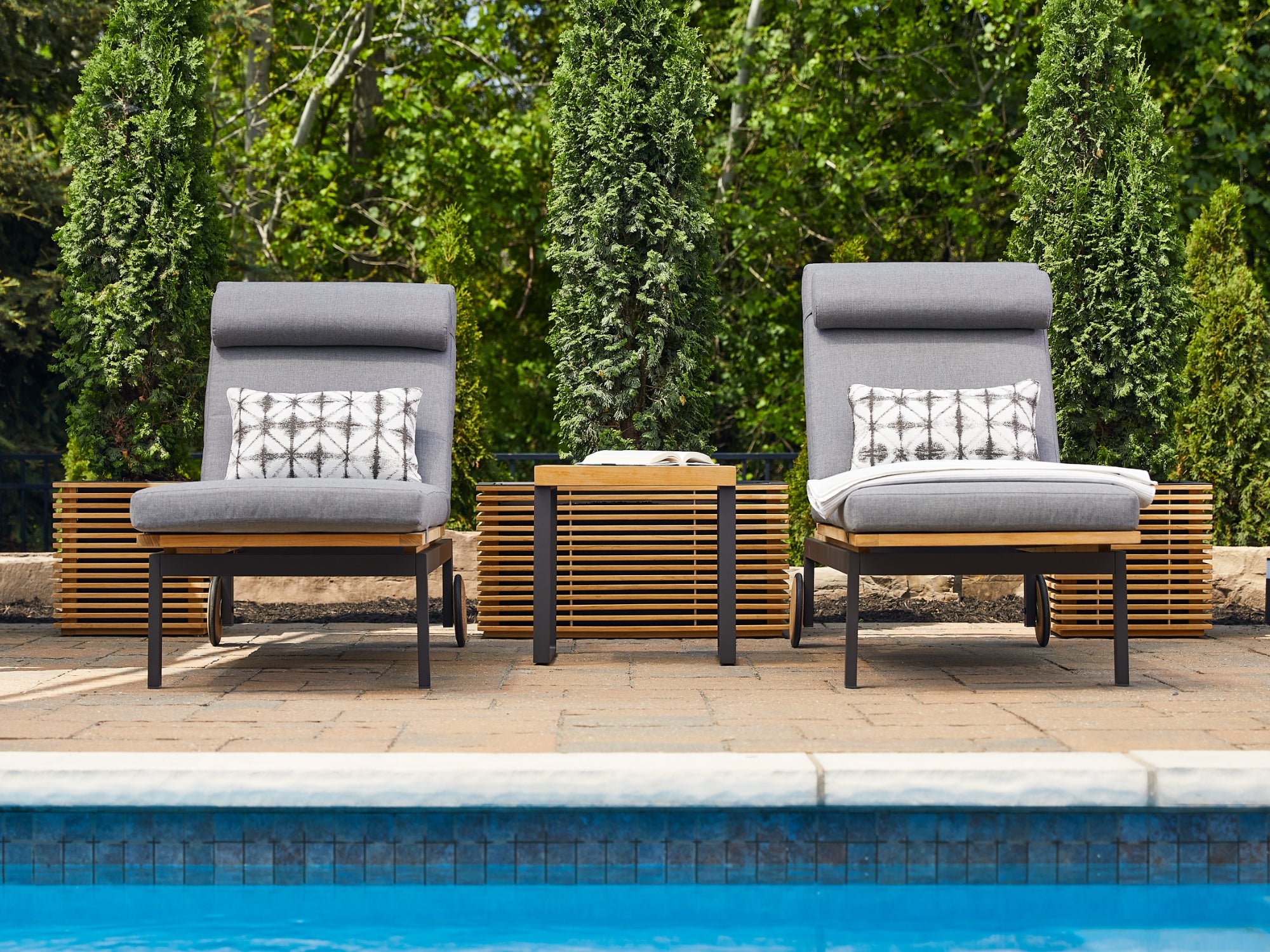 Monterey Square Planter Box (Set of 2)