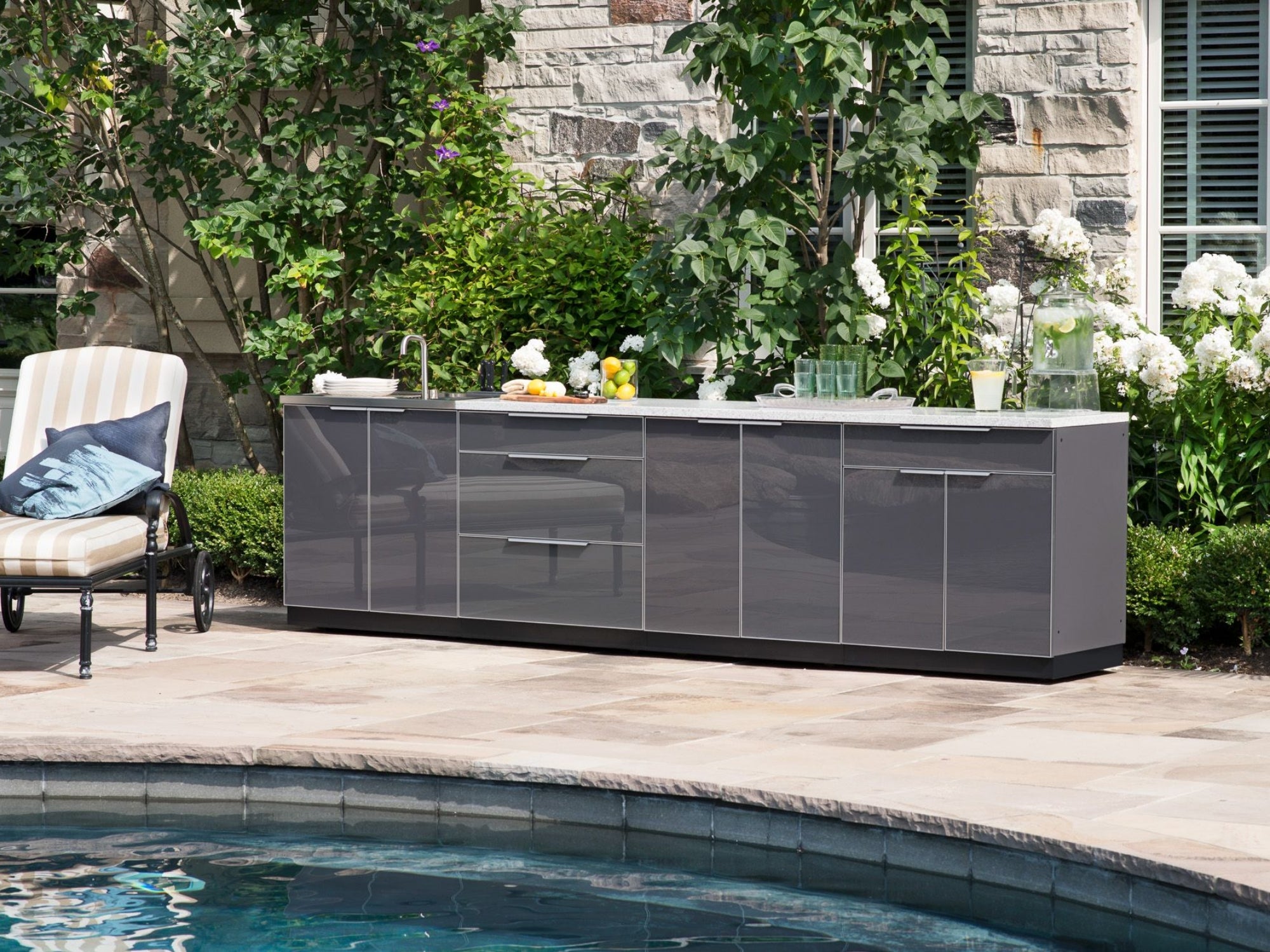 Outdoor Kitchen Aluminum 4 Piece Cabinet Set with Bar, Grill Cabinet, Platinum Grill, and Countertop