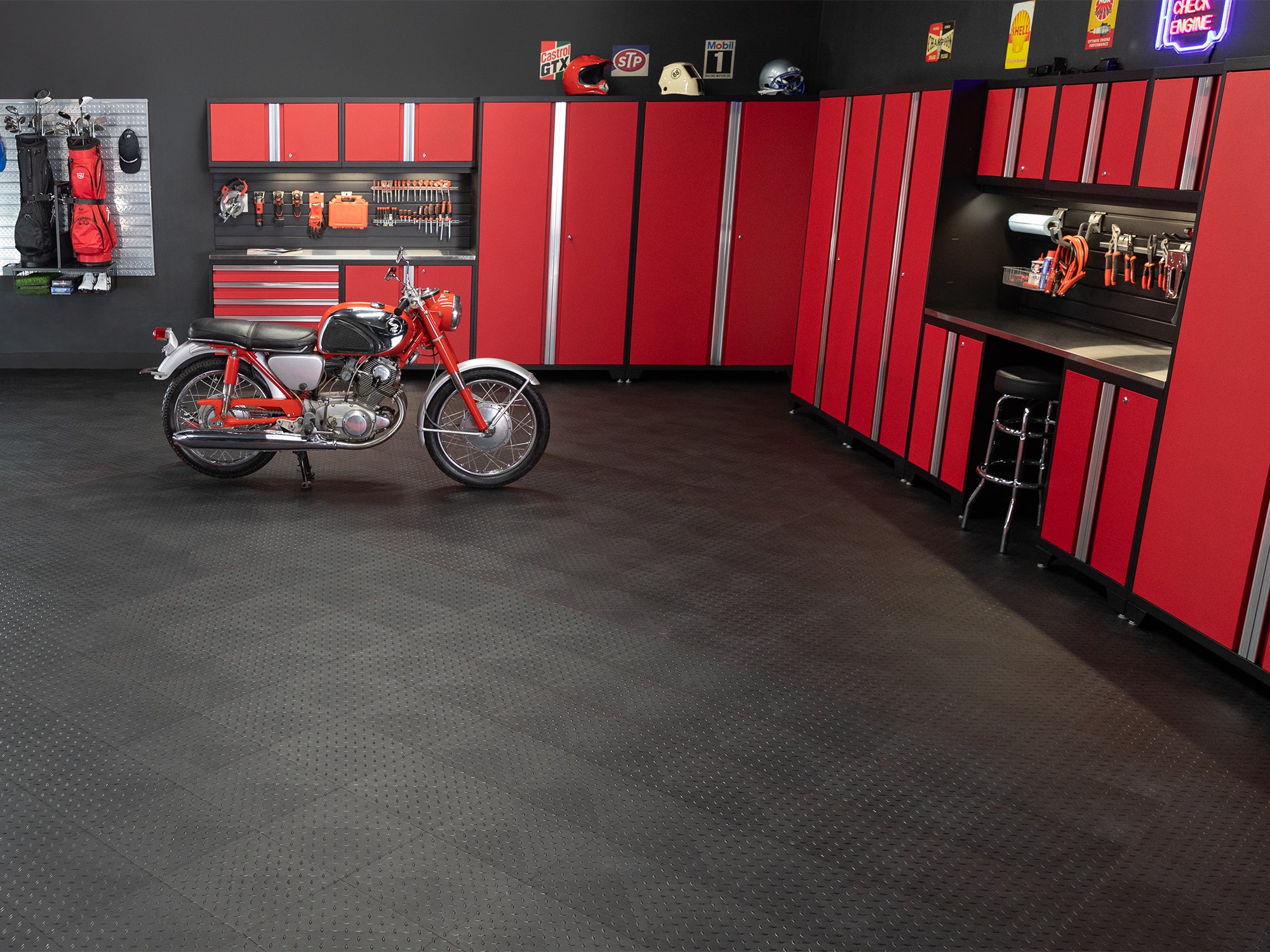 Diamond Pattern Polypropylene Garage Flooring Tiles 600 sq. ft. Flooring Bundle