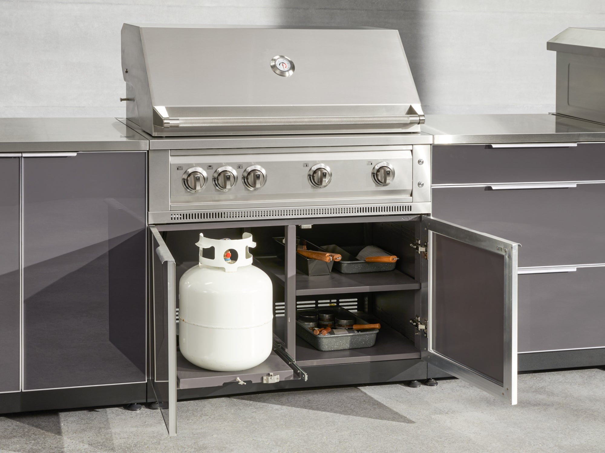 Outdoor Grill Island Aluminum 5 Piece Cabinet Set with Sink, 3 Drawer, Grill Cabinet, Platinum Grill and Countertop